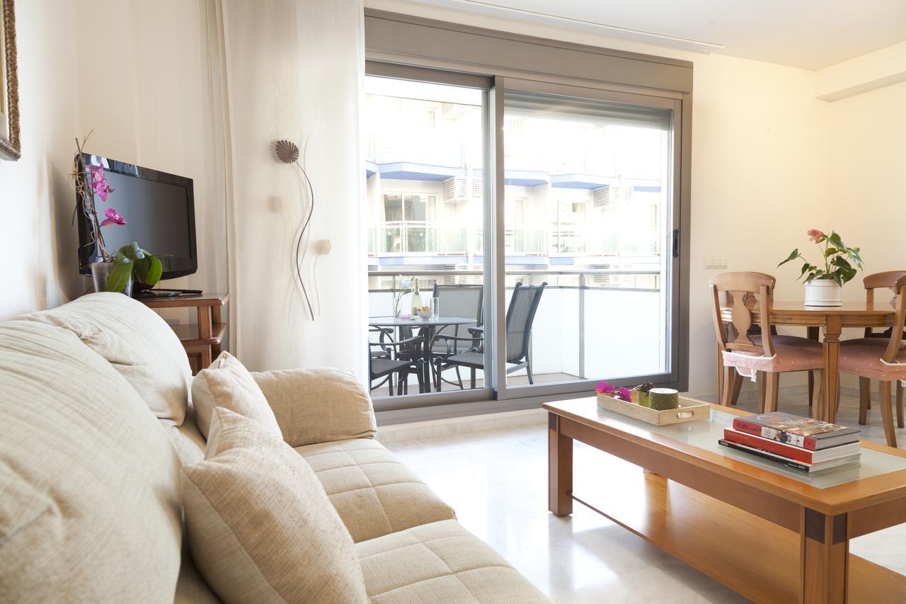 Puerto Marina Apartment เบนัลมาเดนา ภายนอก รูปภาพ