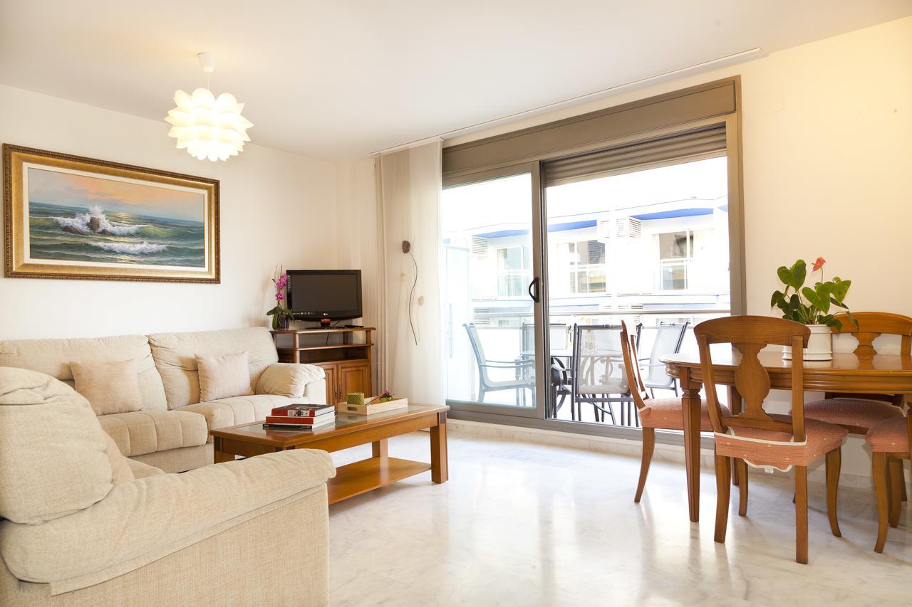 Puerto Marina Apartment เบนัลมาเดนา ภายนอก รูปภาพ