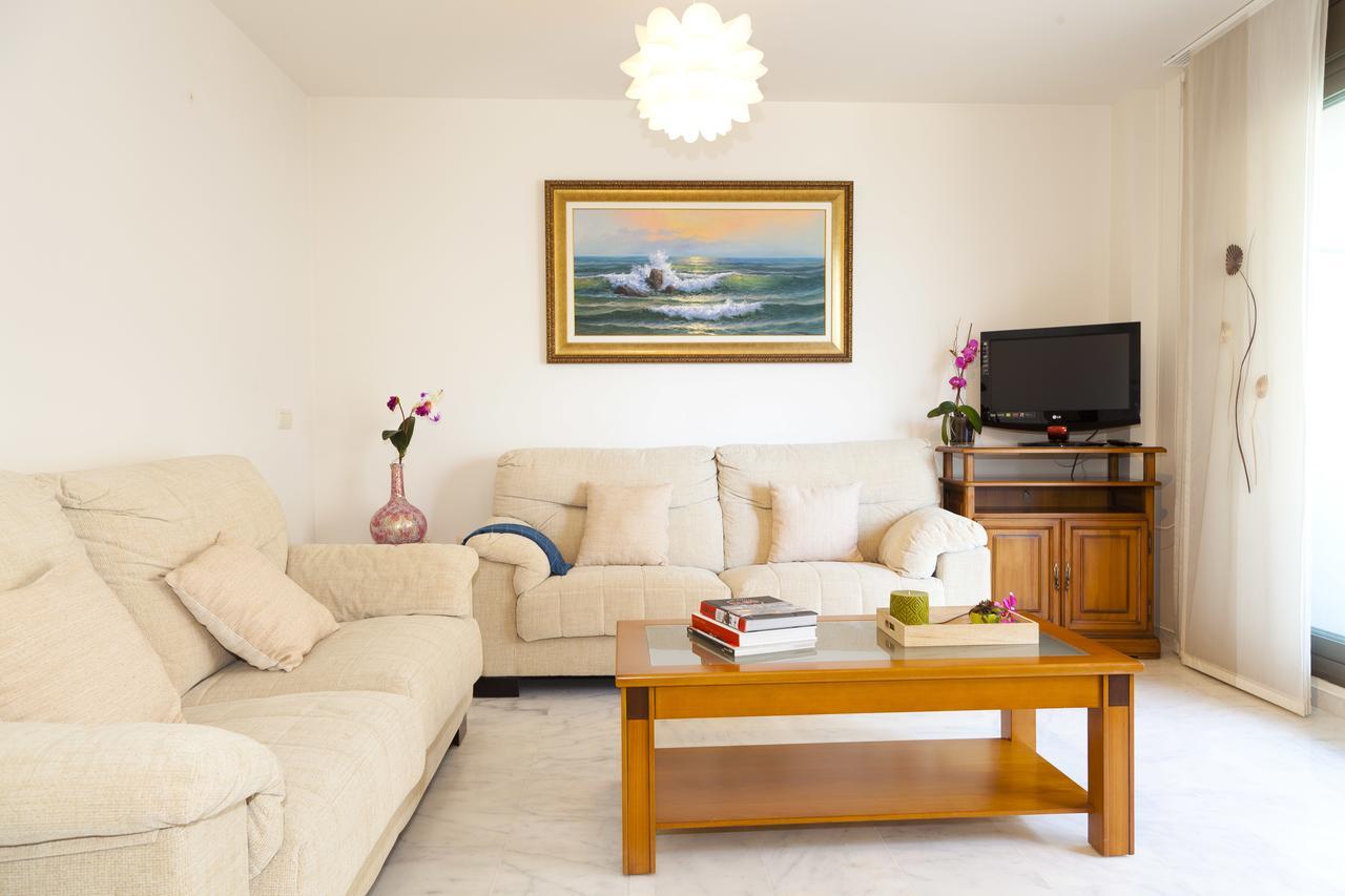 Puerto Marina Apartment เบนัลมาเดนา ภายนอก รูปภาพ